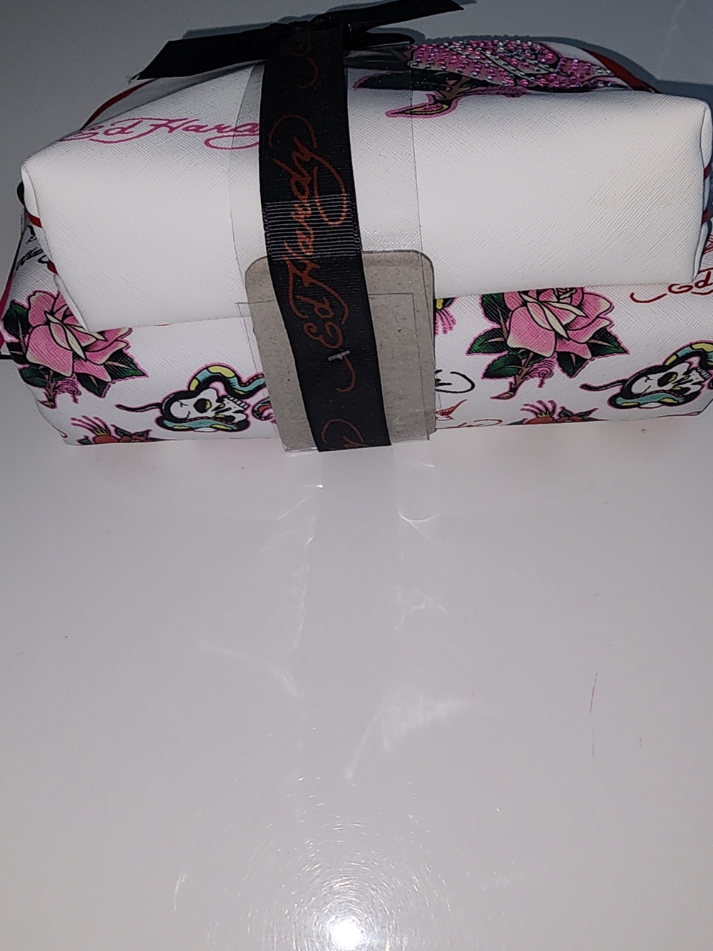 Ed Hardy White & Pink Rose Cosmetic Pouch Set - Picture 9 of 12